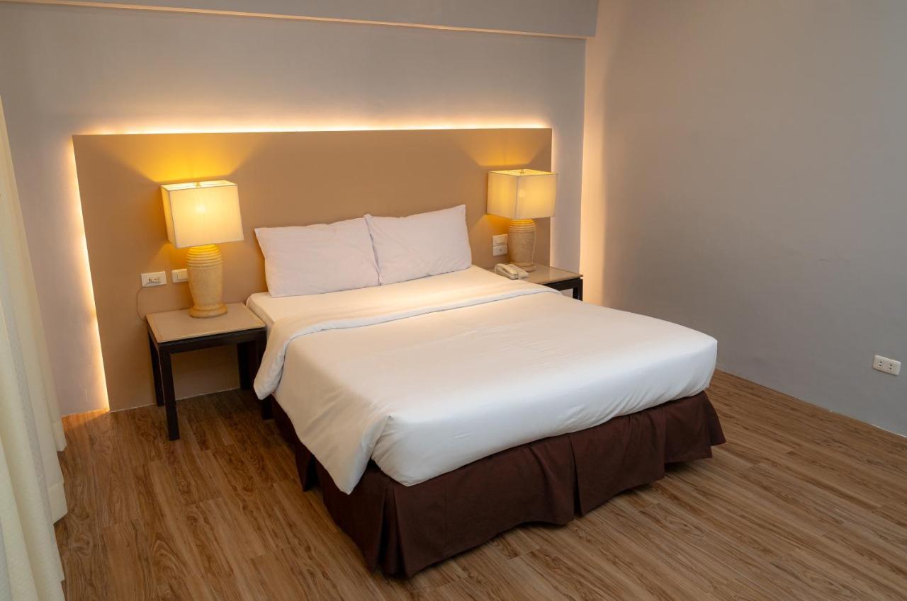 Cebu Grand Hotel Extérieur photo