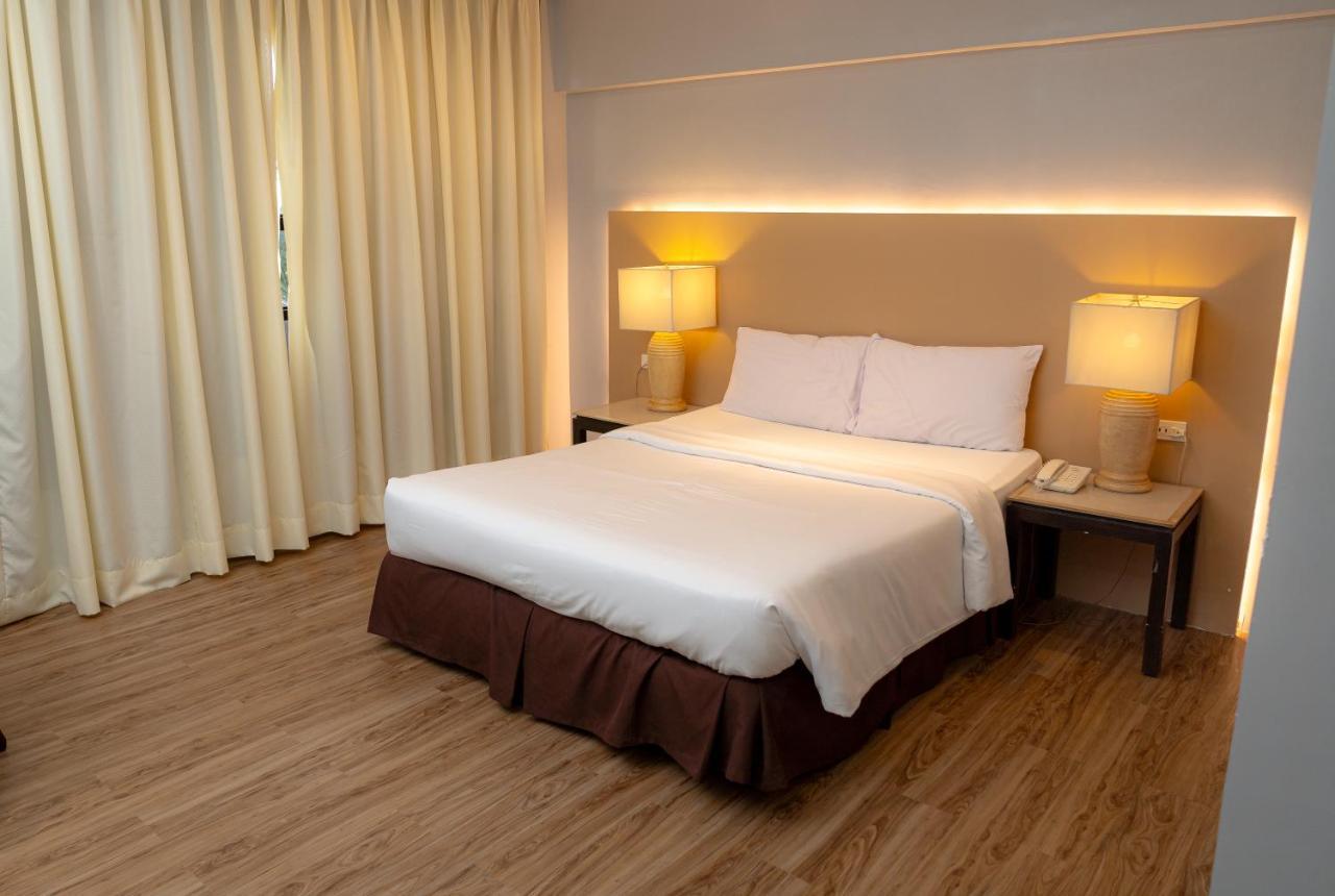 Cebu Grand Hotel Extérieur photo