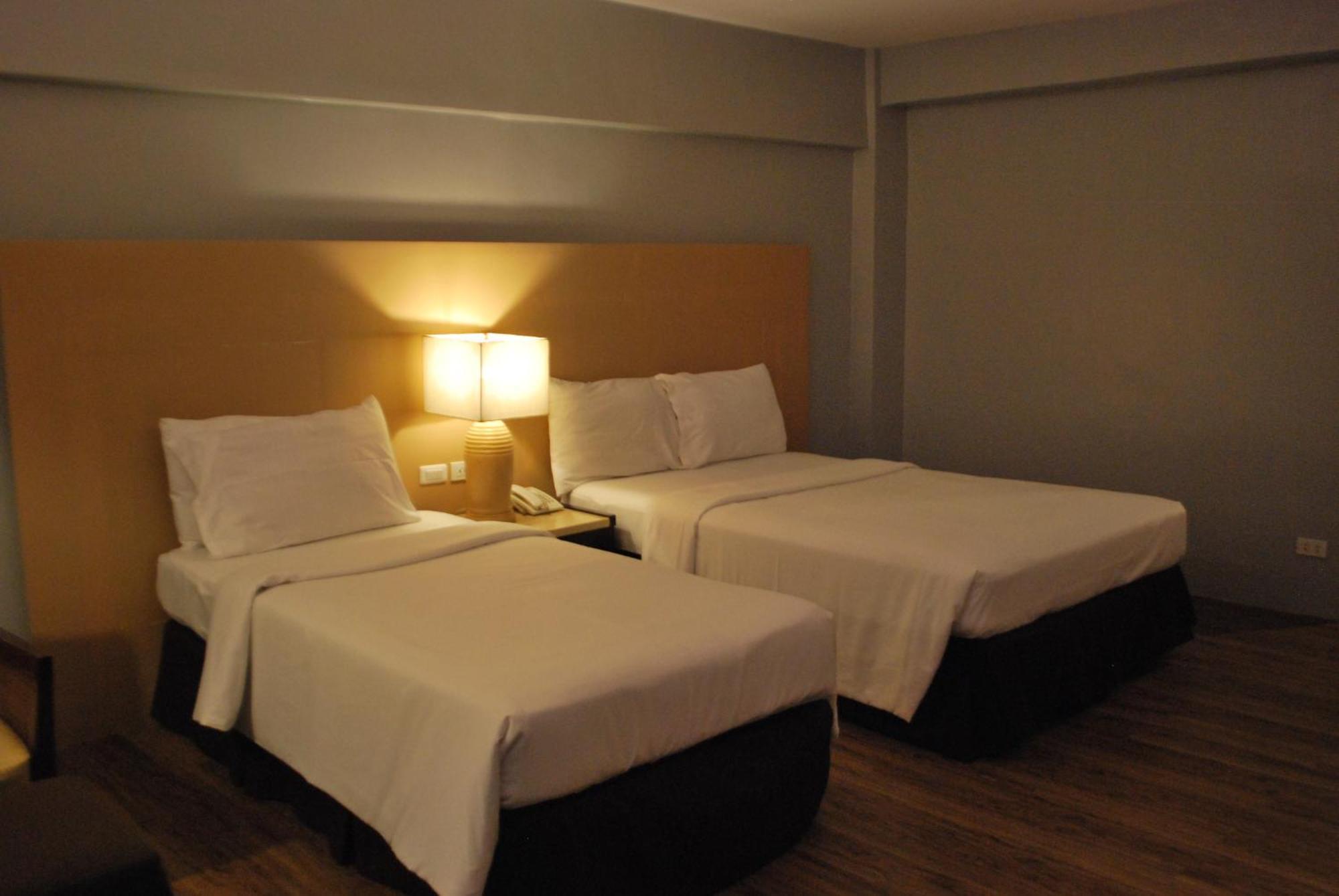 Cebu Grand Hotel Extérieur photo